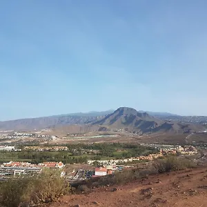 400mtr, Of Mountain With Spectacular Surround View 200mtr Apartamento Los Cristianos (Tenerife)